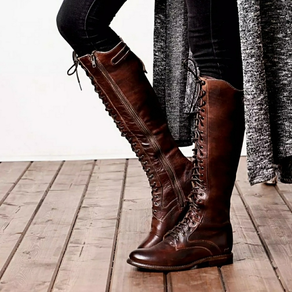 ▪SOLD▪ Like New Bed Stu Della Boot in Rustic Teak - Picture 4 of 7